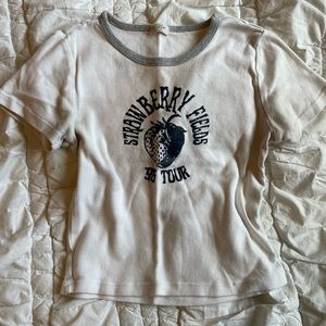 Brandy Melville baby tee